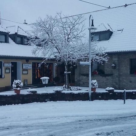 Hotel Am Markt Kleinblittersdorf Bagian luar foto